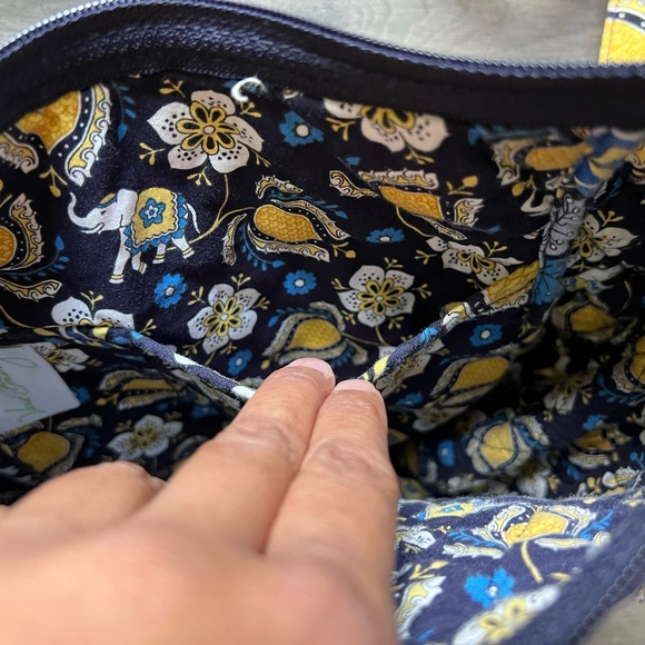 Vera Bradley purse - Picture 10 of 10